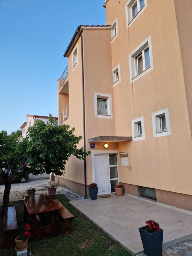 Guest Accommodation Slapovi Krke Lozovac Exterior photo