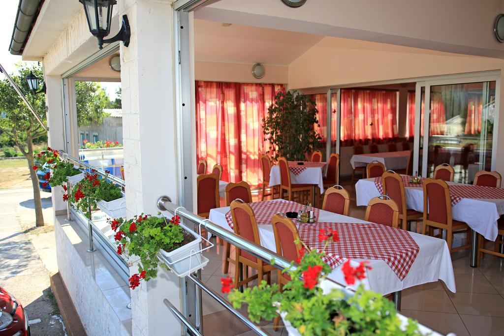 Guest Accommodation Slapovi Krke Lozovac Exterior photo