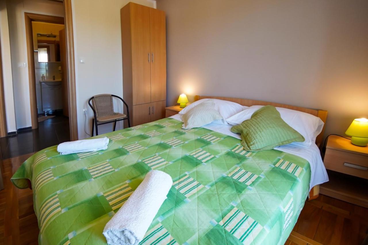 Guest Accommodation Slapovi Krke Lozovac Exterior photo