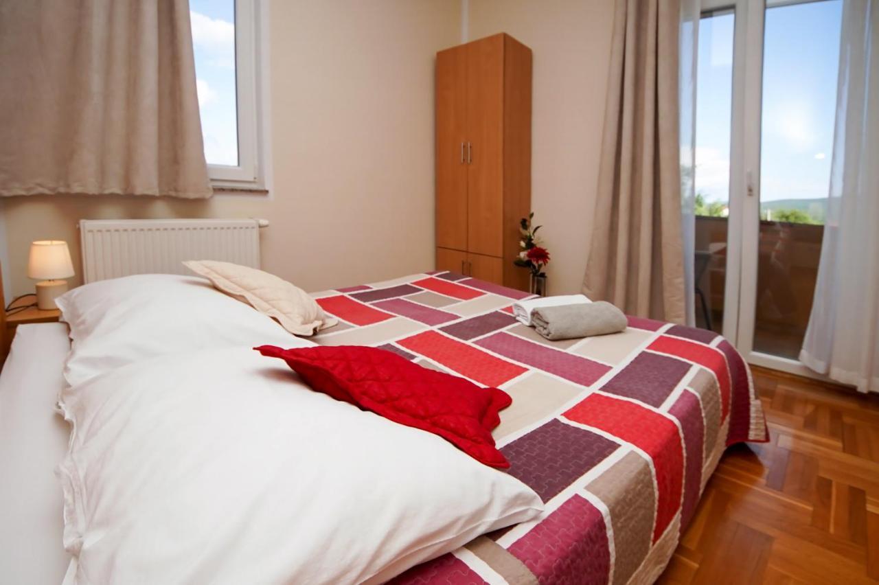 Guest Accommodation Slapovi Krke Lozovac Exterior photo